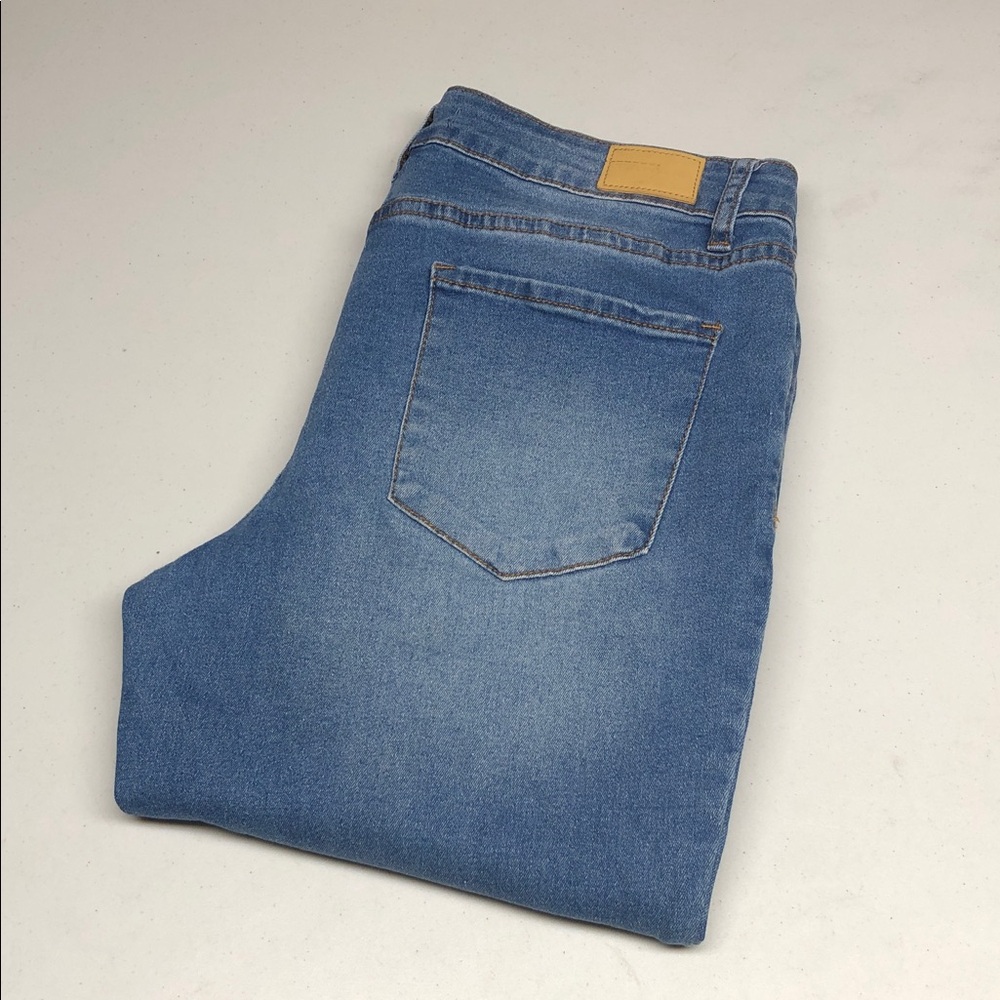 LIKE NEW TAHARI JAMIE ROLL CUFF SKINNY JEANS 12/31x30 ⭐️